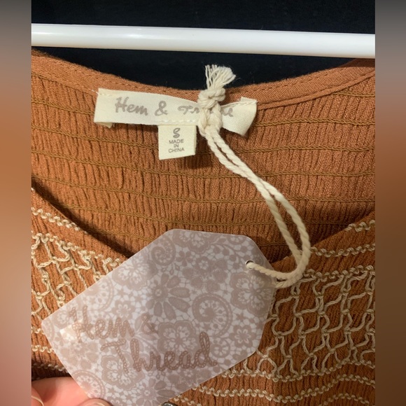 NWT Hem & Thread Tank Top - Picture 3 of 5